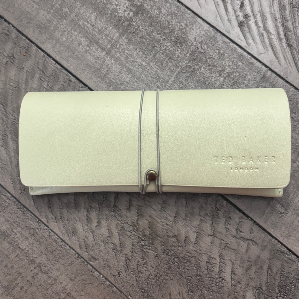 Ted Baker Sunglass Case - Elastic Band Closure 6.5x2.75" With Mint Green Velvet